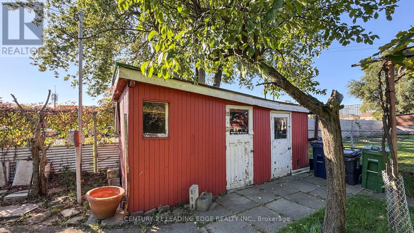 325 Waterloo Avenue, Toronto, Ontario  M3H 4A4 - Photo 35 - C12444933