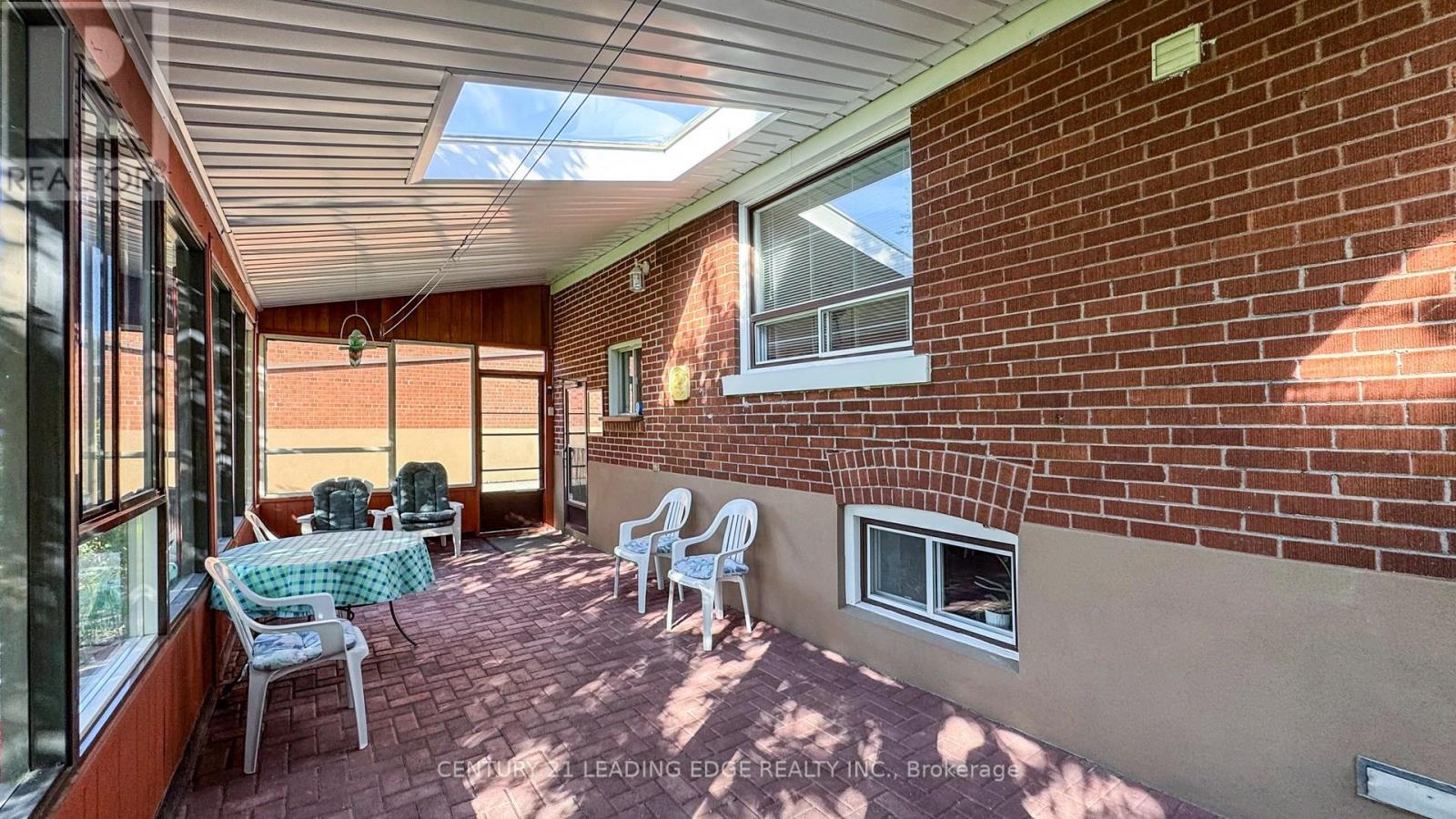 325 Waterloo Avenue, Toronto, Ontario  M3H 4A4 - Photo 39 - C12444933