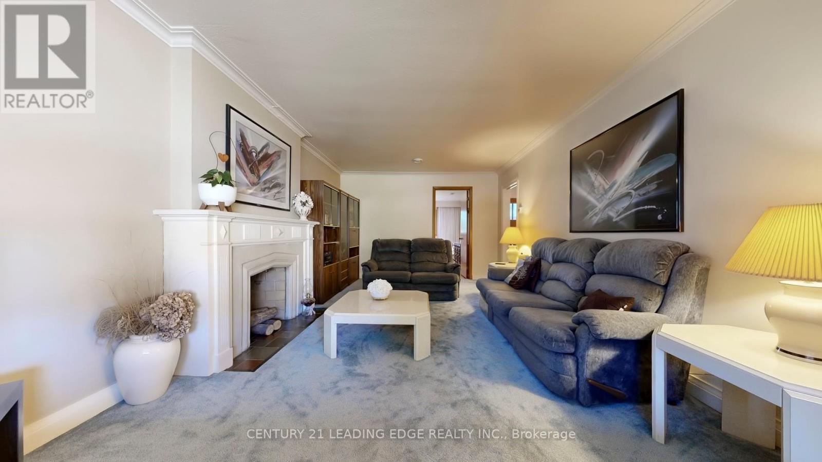 325 Waterloo Avenue, Toronto, Ontario  M3H 4A4 - Photo 6 - C12444933