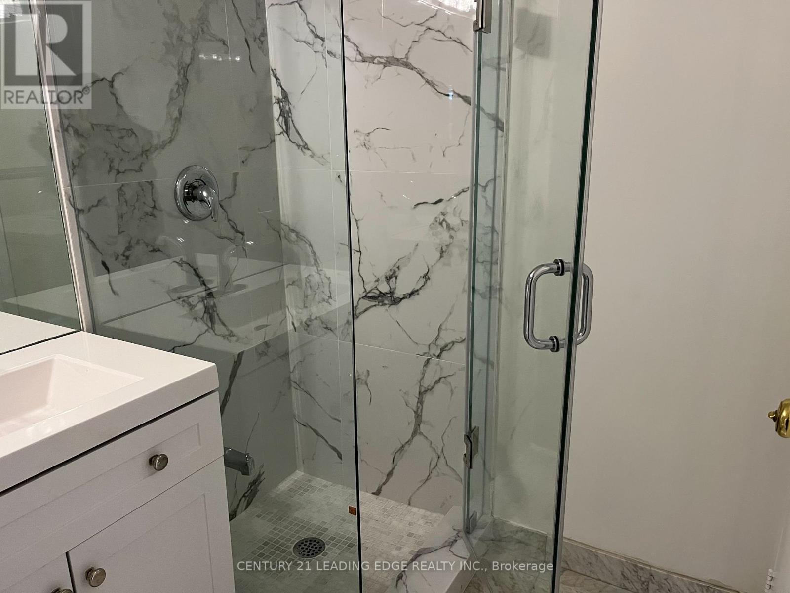 607 - 10 Queens Quay W, Toronto, Ontario  M5J 2R9 - Photo 12 - C12444947