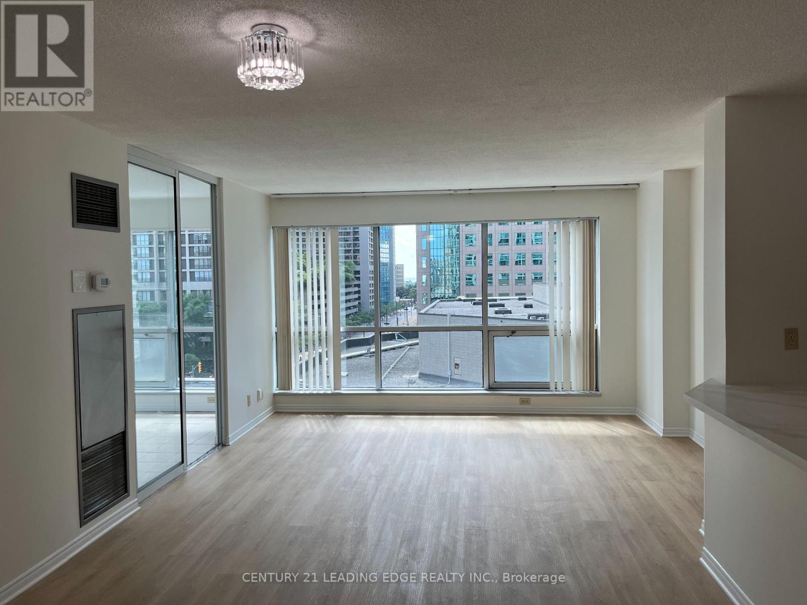 607 - 10 Queens Quay W, Toronto, Ontario  M5J 2R9 - Photo 17 - C12444947