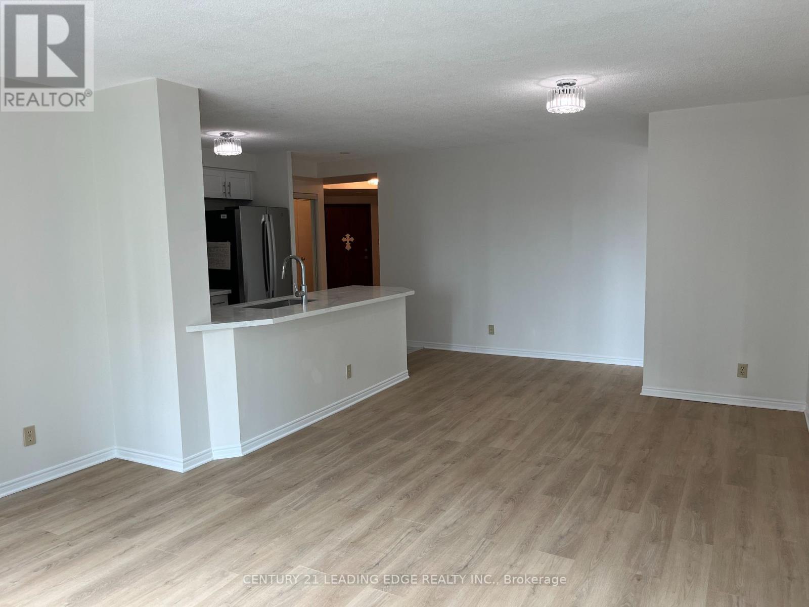 607 - 10 Queens Quay W, Toronto, Ontario  M5J 2R9 - Photo 24 - C12444947