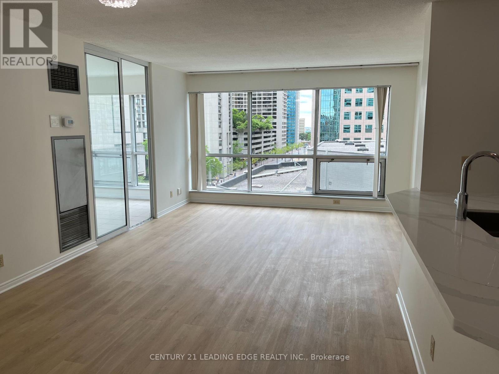 607 - 10 Queens Quay W, Toronto, Ontario  M5J 2R9 - Photo 25 - C12444947