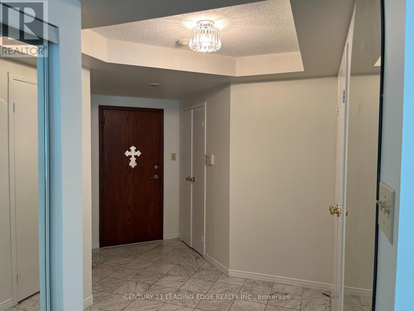 607 - 10 Queens Quay W, Toronto, Ontario  M5J 2R9 - Photo 27 - C12444947