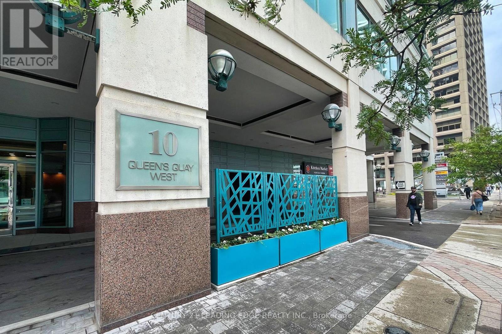 607 - 10 Queens Quay W, Toronto, Ontario  M5J 2R9 - Photo 39 - C12444947