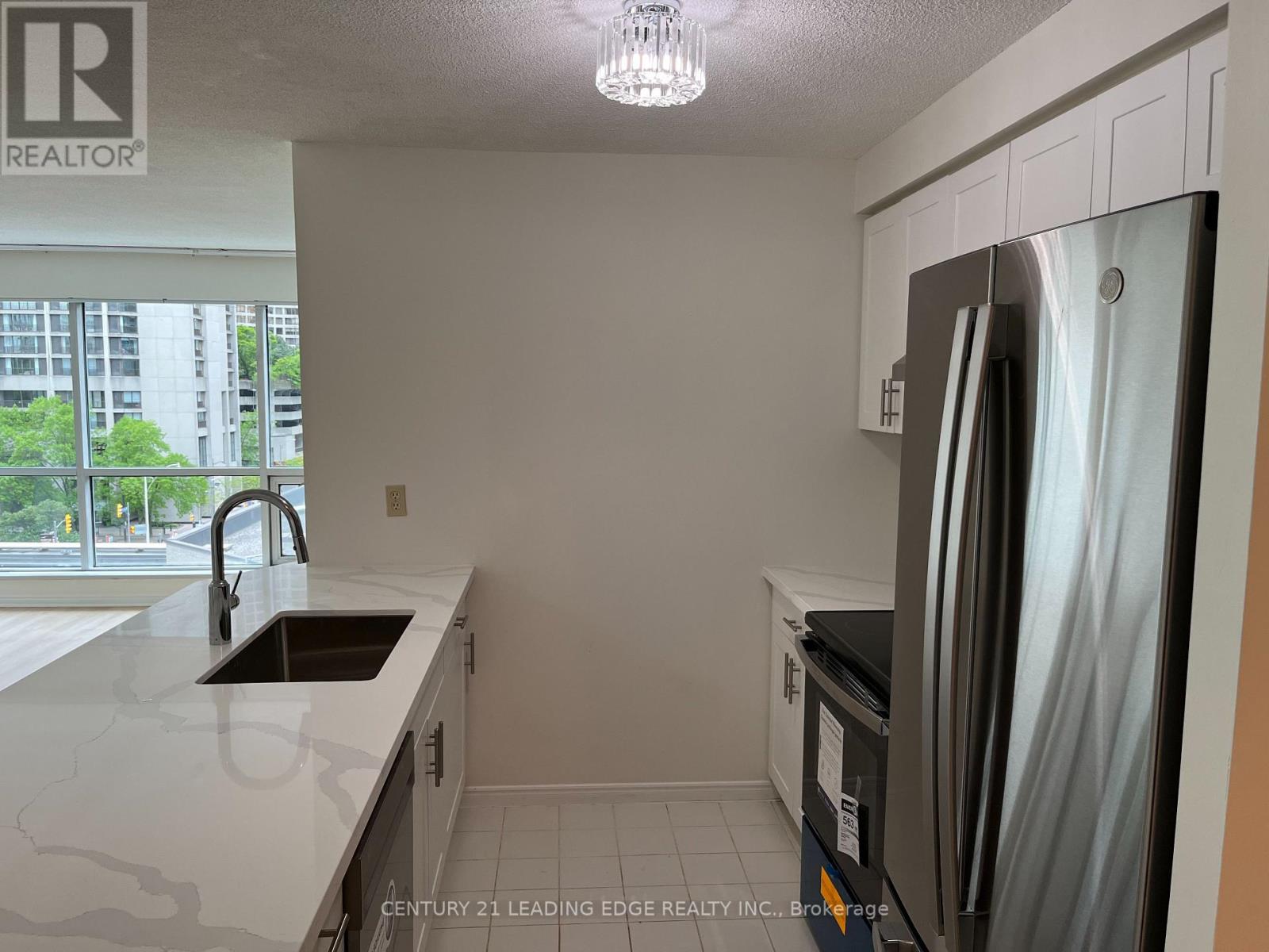 607 - 10 Queens Quay W, Toronto, Ontario  M5J 2R9 - Photo 4 - C12444947