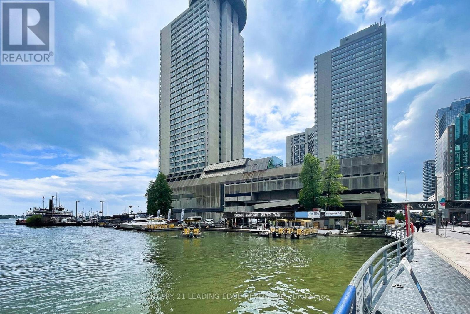 607 - 10 Queens Quay W, Toronto, Ontario  M5J 2R9 - Photo 40 - C12444947
