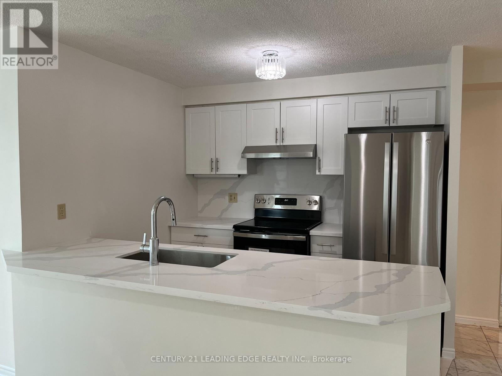 607 - 10 Queens Quay W, Toronto, Ontario  M5J 2R9 - Photo 5 - C12444947