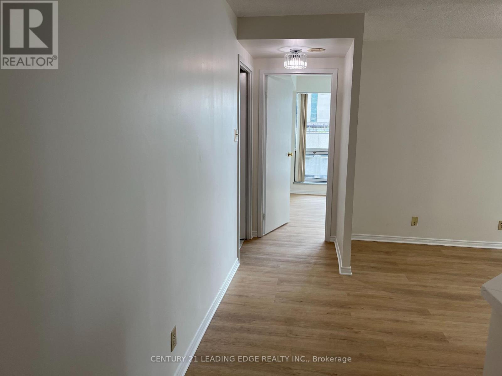 607 - 10 Queens Quay W, Toronto, Ontario  M5J 2R9 - Photo 7 - C12444947