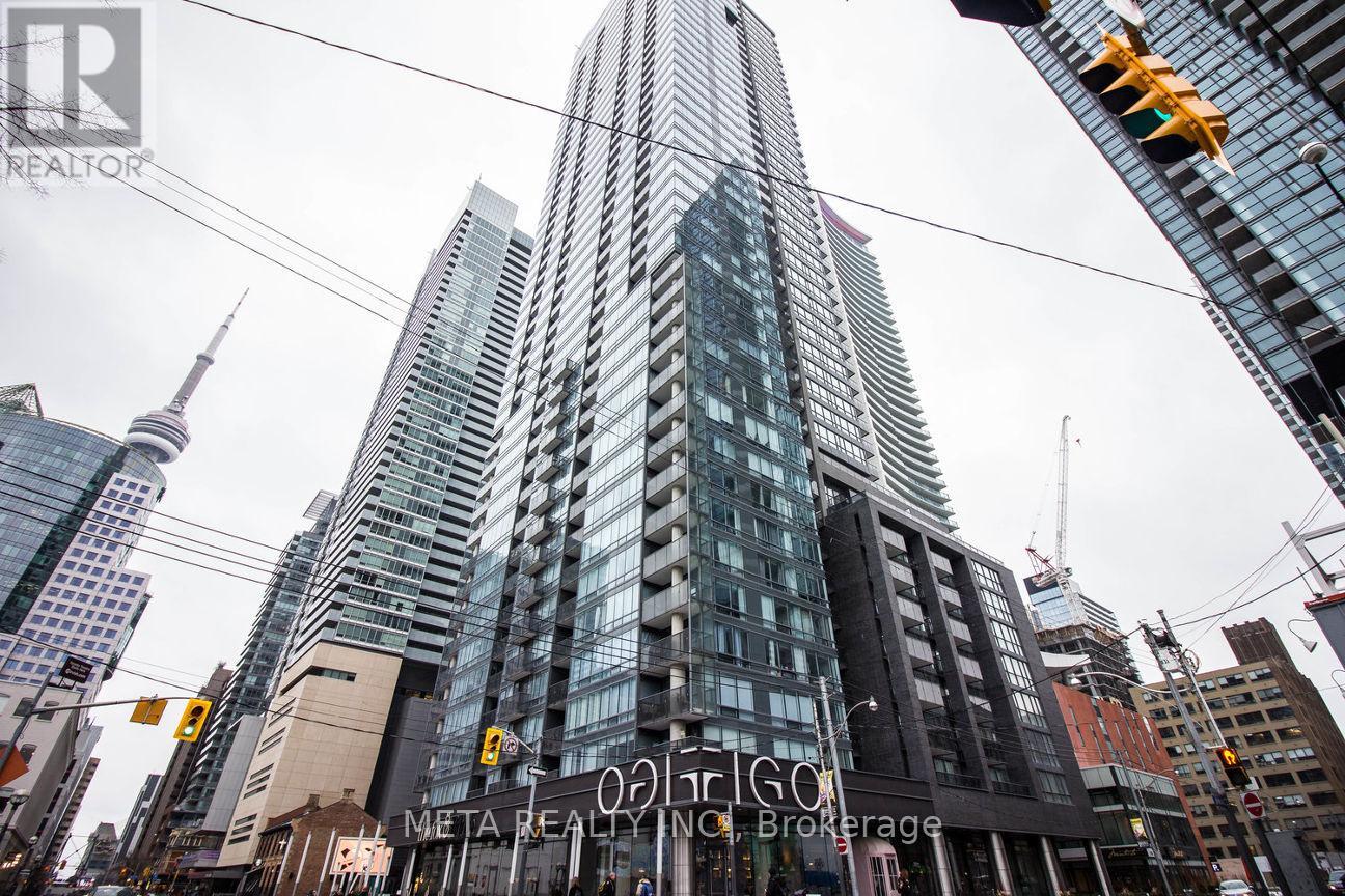 820 - 295 Adelaide Street W, Toronto, Ontario  M5V 0L4 - Photo 1 - C12444956