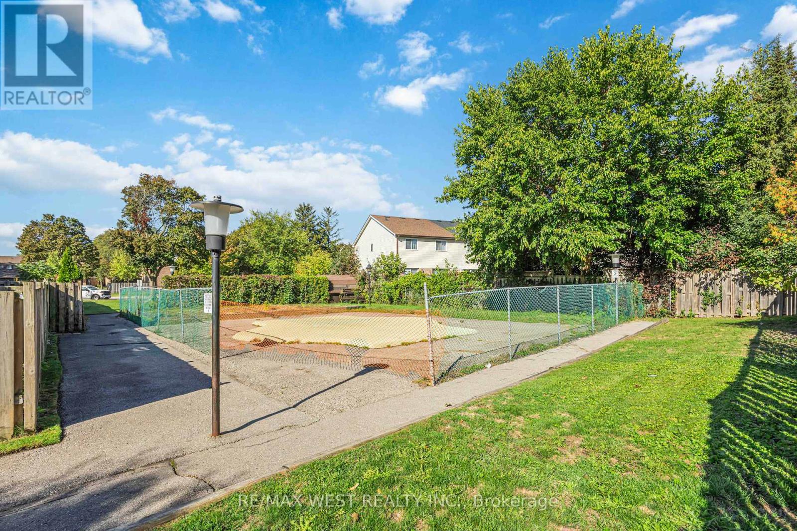 E8 - 221 Ormond Drive, Oshawa, Ontario  L1G 6T7 - Photo 44 - E12444964
