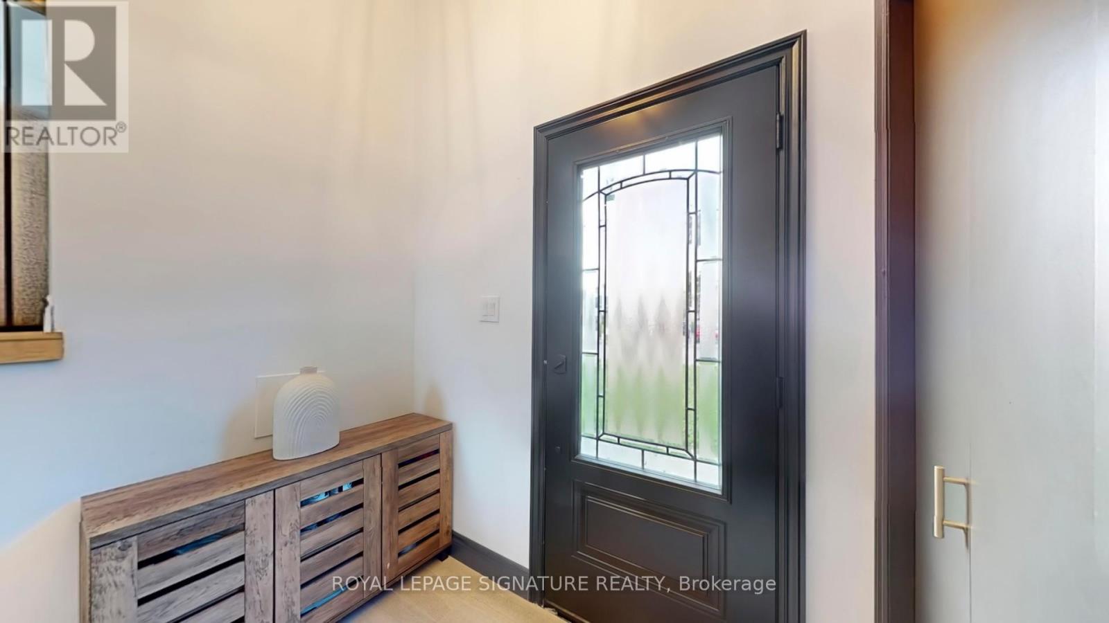 354 Albany Street S, Fort Erie, Ontario  L2A 1L9 - Photo 5 - X12414144