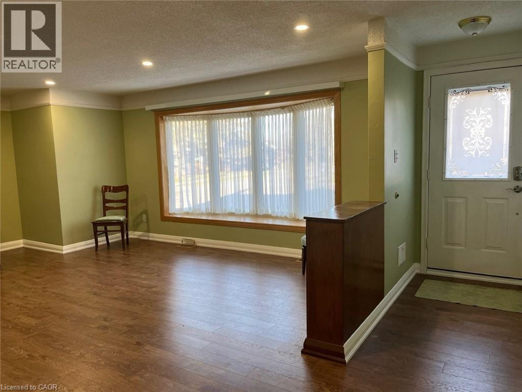 91 Weber Street S, Waterloo, Ontario  N2J 2A2 - Photo 3 - 40776421