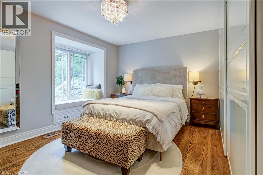 2047 Ardleigh Road, Oakville, Ontario  L6J 1V6 - Photo 16 - 40775709
