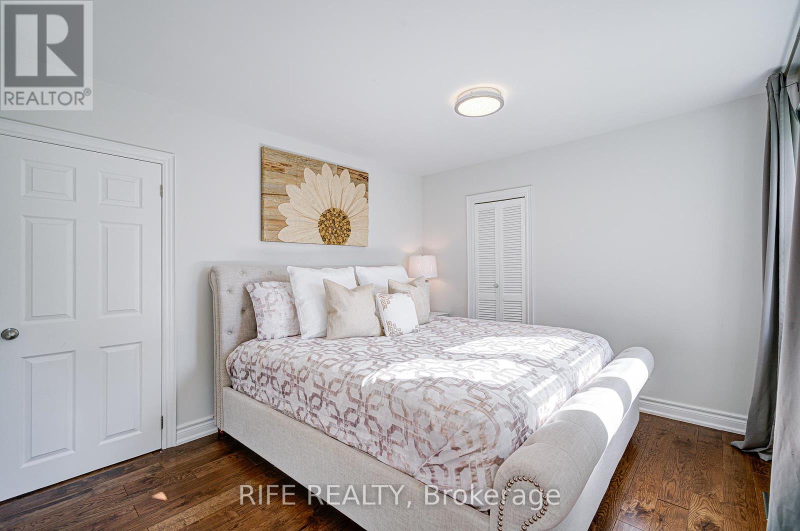 306 Wenlock Street, Richmond Hill (Harding), Ontario  L4C 1M7 - Photo 11 - N12444943
