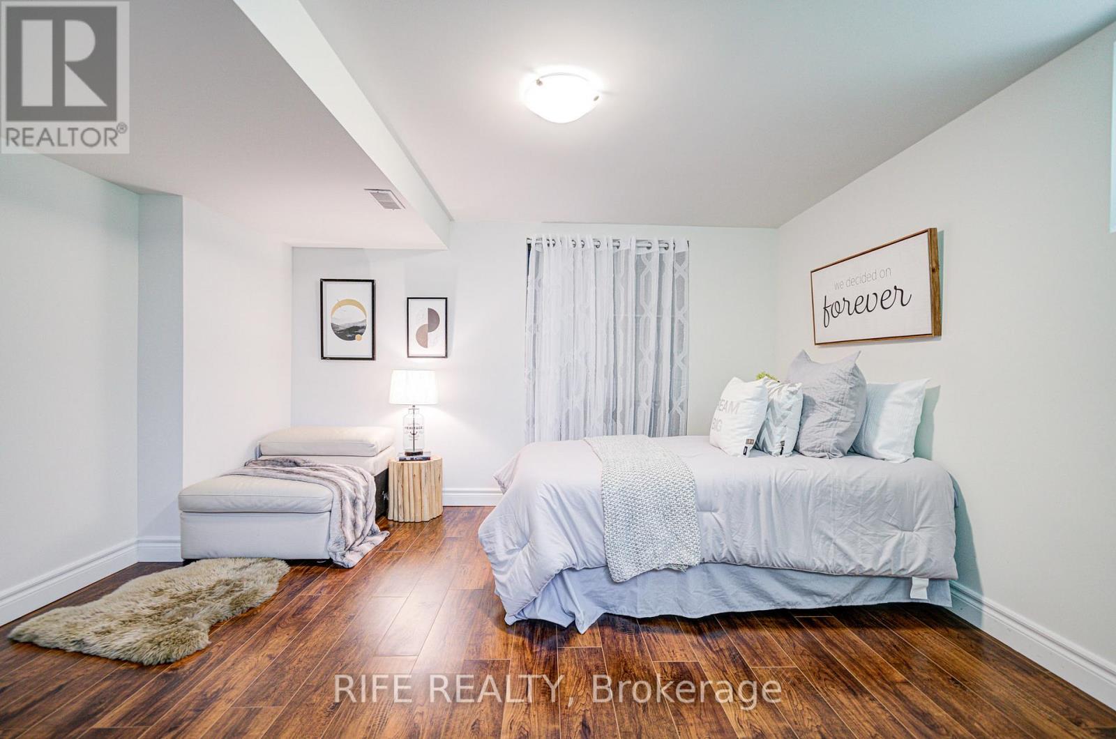 306 Wenlock Street, Richmond Hill (Harding), Ontario  L4C 1M7 - Photo 17 - N12444943