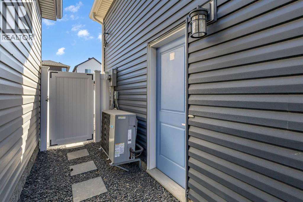 21 Lucas Rise Nw, Calgary, Alberta  T3P 1N3 - Photo 35 - A2259921