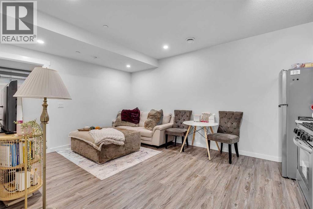 21 Lucas Rise Nw, Calgary, Alberta  T3P 1N3 - Photo 27 - A2259921