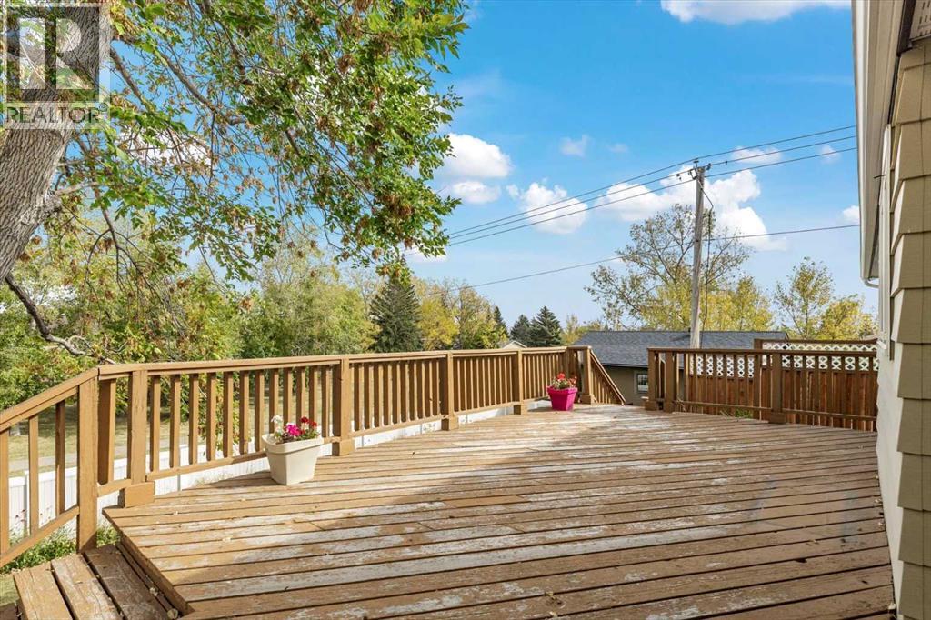 112 Nottingham Road Nw, Calgary, Alberta  T2K 5L8 - Photo 17 - A2261478