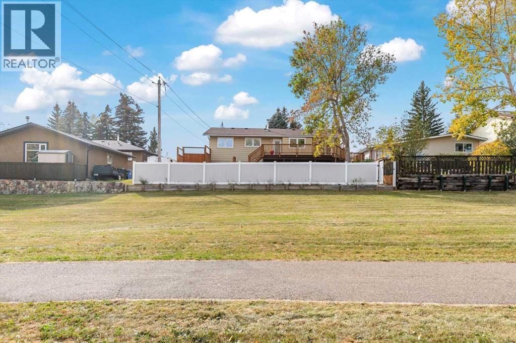 112 Nottingham Road Nw, Calgary, Alberta  T2K 5L8 - Photo 41 - A2261478