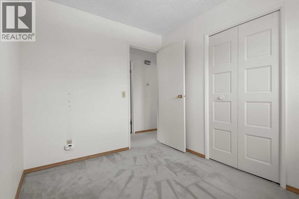 112 Nottingham Road Nw, Calgary, Alberta  T2K 5L8 - Photo 28 - A2261478