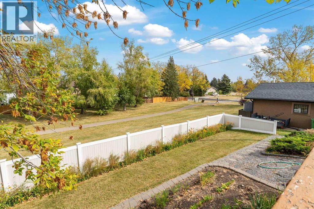 112 Nottingham Road Nw, Calgary, Alberta  T2K 5L8 - Photo 18 - A2261478