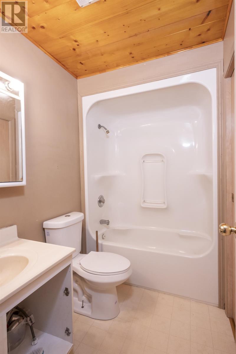 1030 Onion Lake Rd, Thunder Bay, Ontario  P7G 2C2 - Photo 19 - TB253138