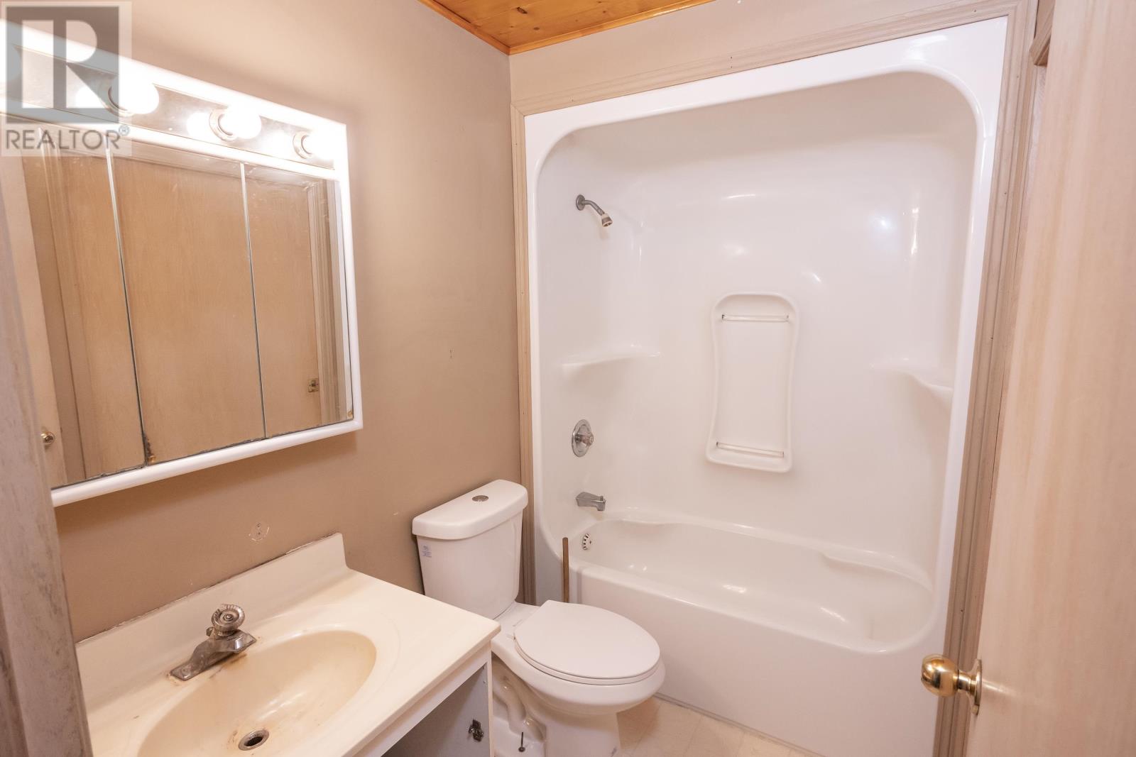 1030 Onion Lake Rd, Thunder Bay, Ontario  P7G 2C2 - Photo 18 - TB253138