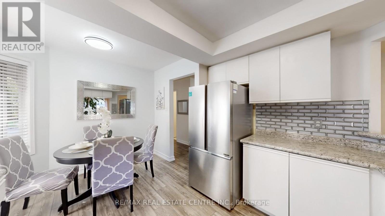 5596 Whistler Crescent, Mississauga (Hurontario), Ontario  L4Z 3R6 - Photo 7 - W12444935