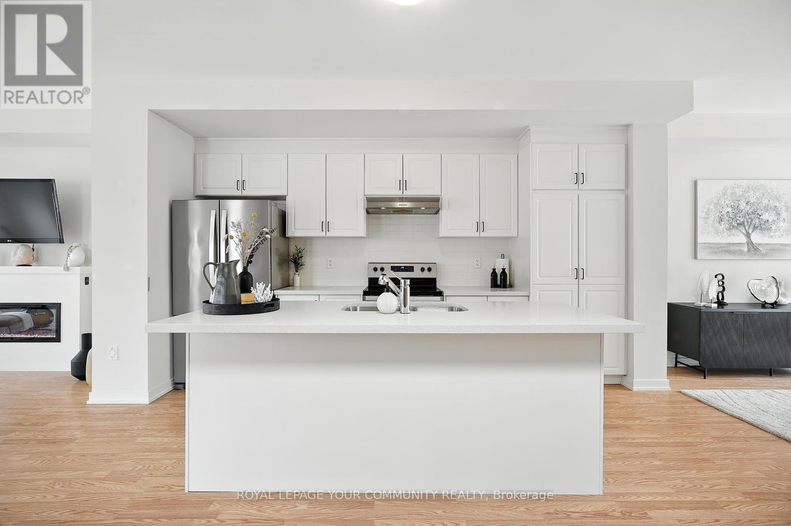 19 Heathrow Lane, Caledon (Bolton East), Ontario  L7E 2E1 - Photo 14 - W12444936