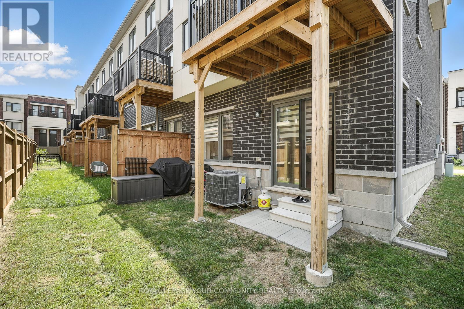 19 Heathrow Lane, Caledon (Bolton East), Ontario  L7E 2E1 - Photo 37 - W12444936