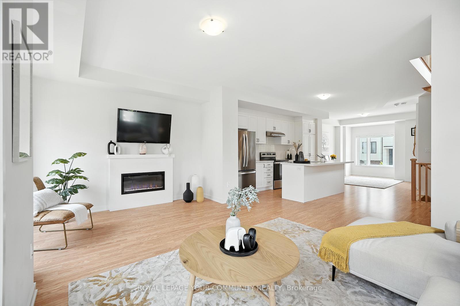 19 Heathrow Lane, Caledon (Bolton East), Ontario  L7E 2E1 - Photo 7 - W12444936