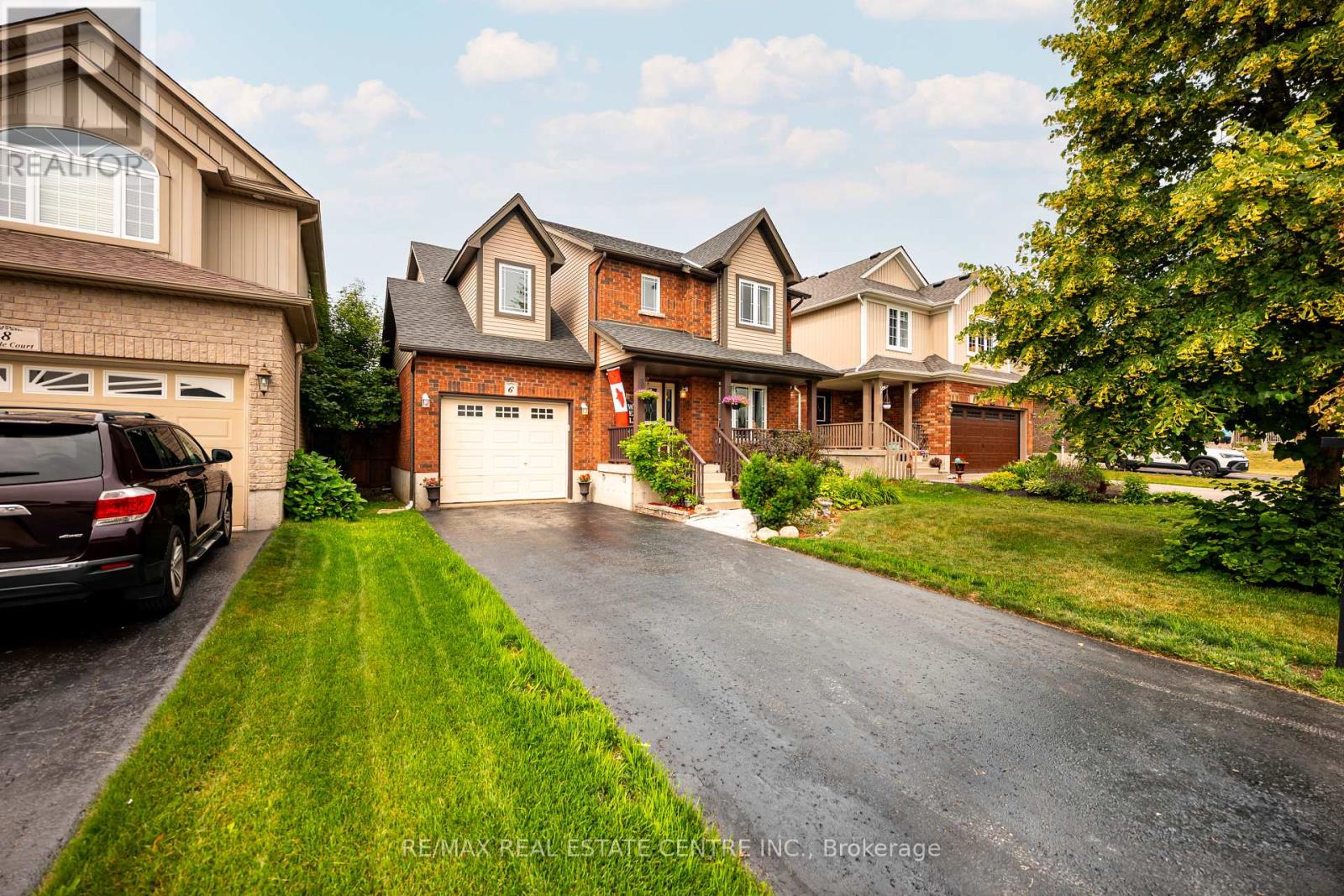 6 Maude Court, Orangeville, Ontario  L9W 0A3 - Photo 1 - W12444941
