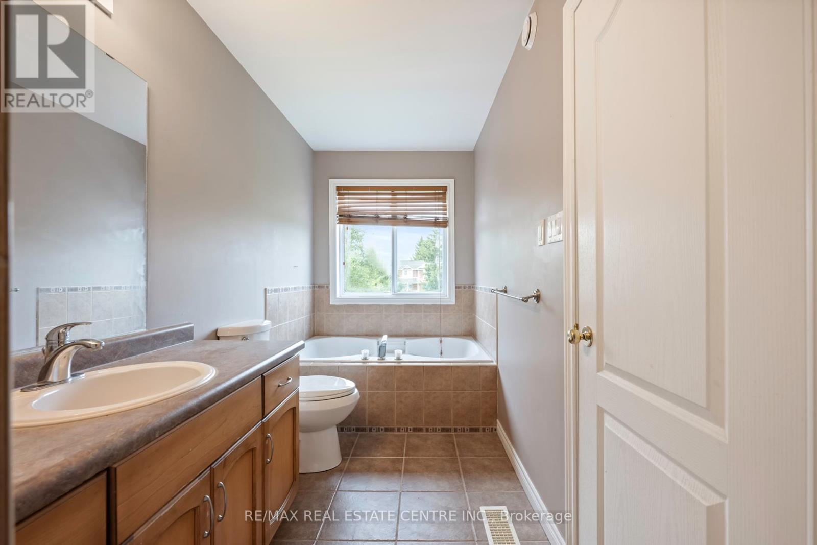 6 Maude Court, Orangeville, Ontario  L9W 0A3 - Photo 20 - W12444941