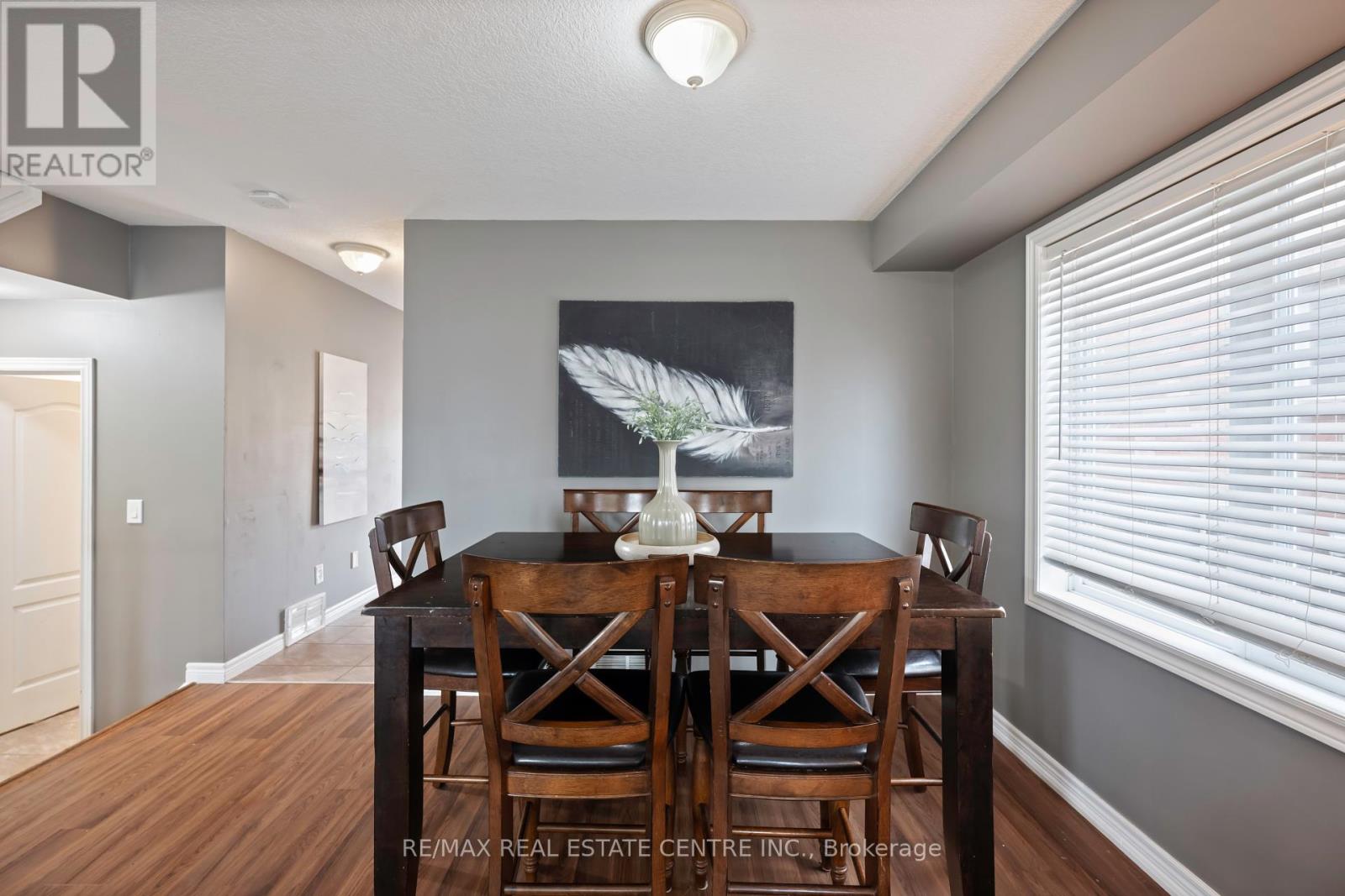 6 Maude Court, Orangeville, Ontario  L9W 0A3 - Photo 6 - W12444941