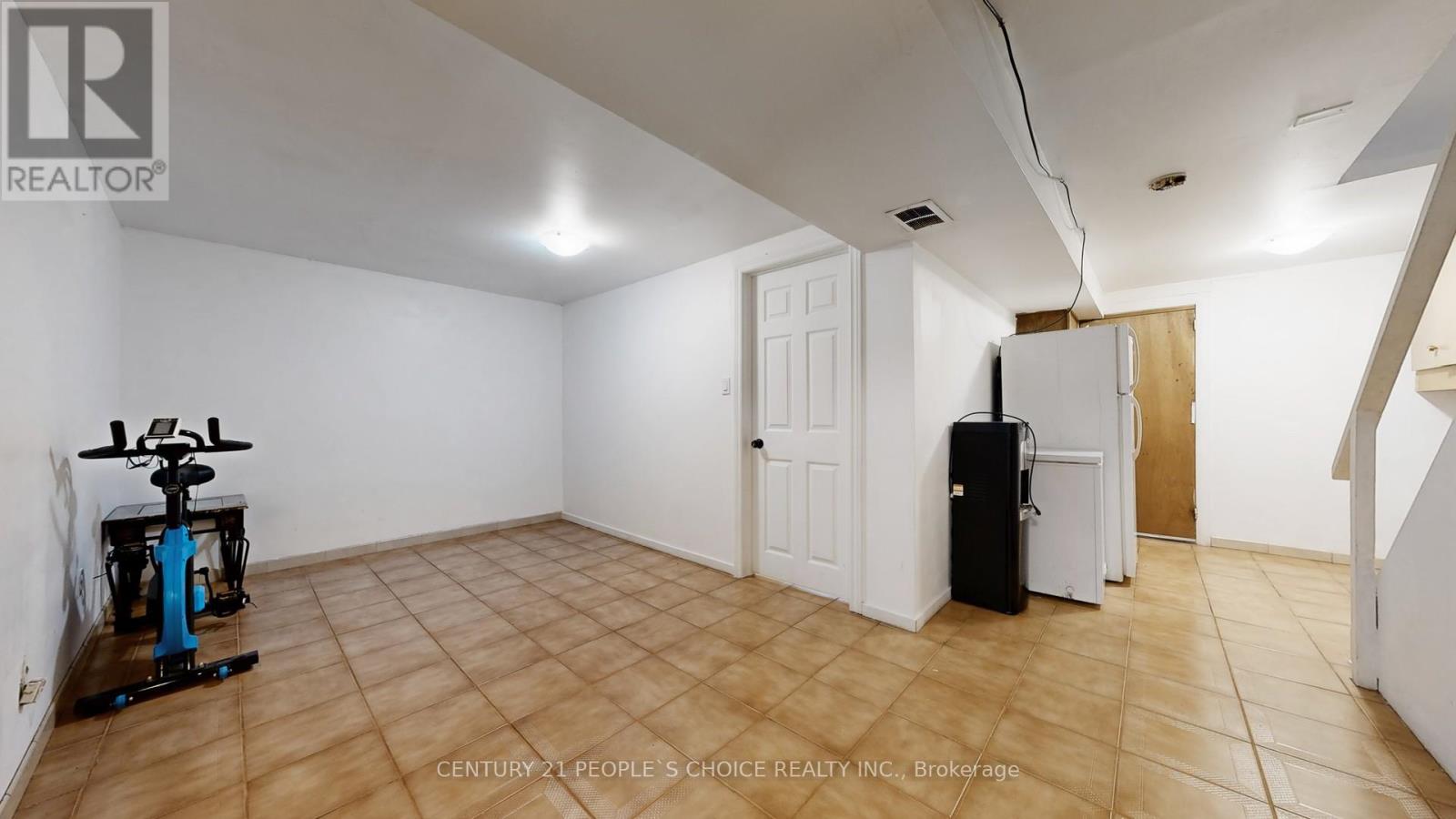 37 Foxrun Avenue, Toronto, Ontario  M3L 1L9 - Photo 29 - W12444948