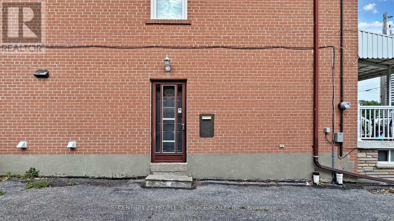 37 Foxrun Avenue, Toronto, Ontario  M3L 1L9 - Photo 45 - W12444948