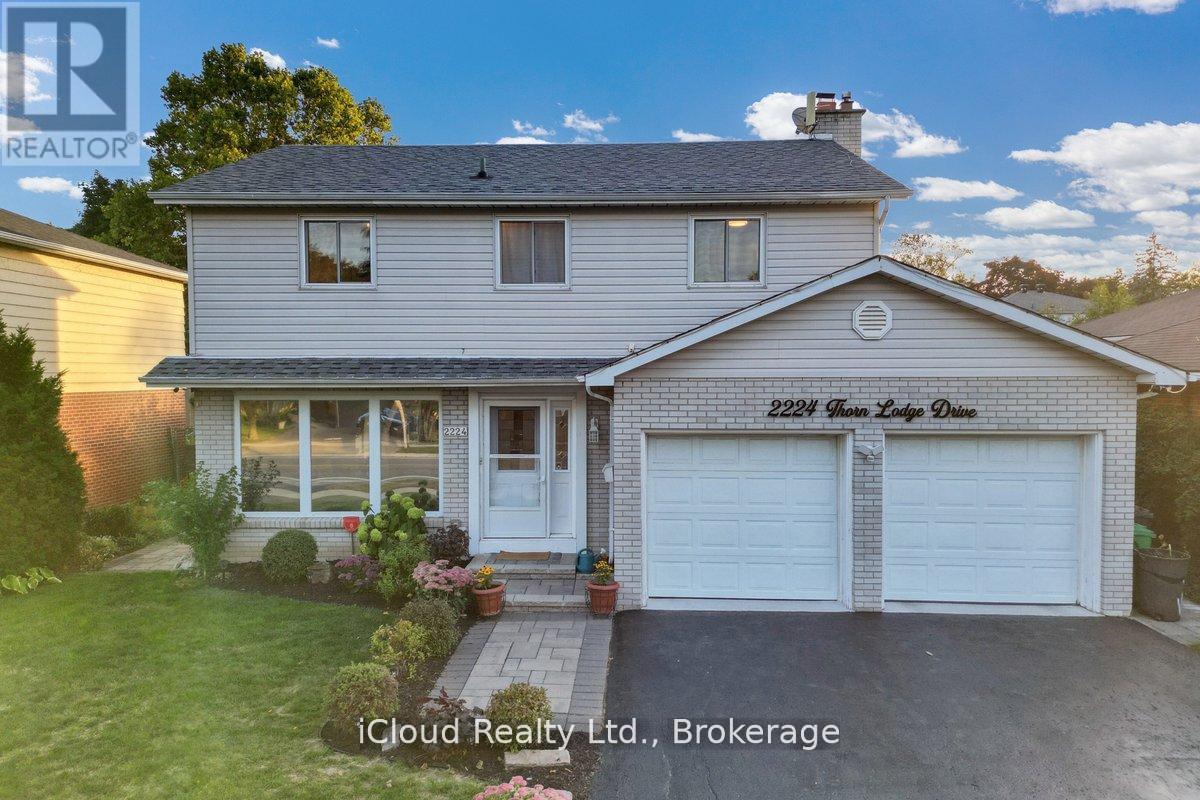 2224 Thorn Lodge Drive, Mississauga (Sheridan), Ontario  L5K 1K2 - Photo 1 - W12444955