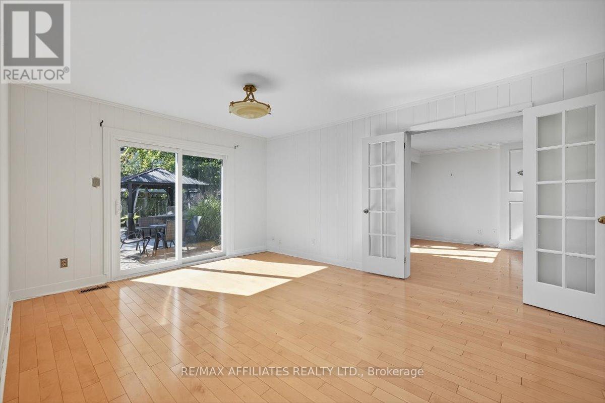 1010 Plante Drive, Ottawa, Ontario  K1V 9E6 - Photo 10 - X12444981