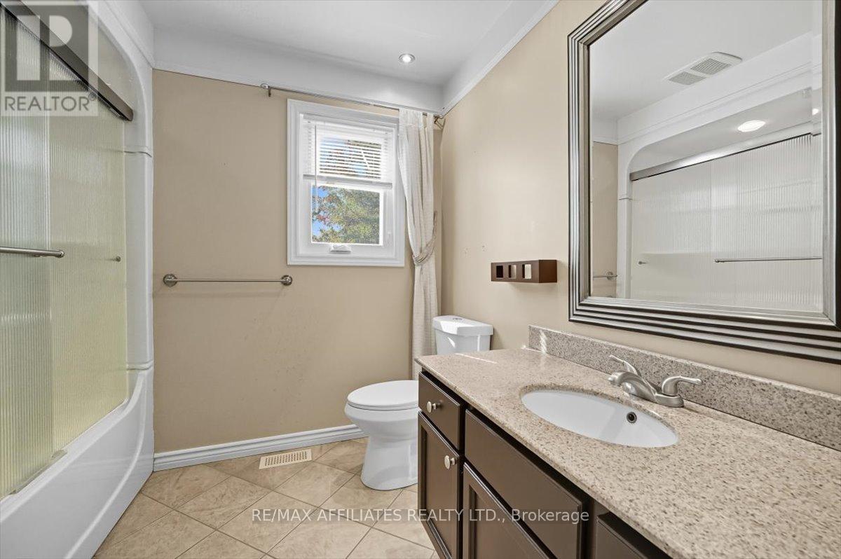 1010 Plante Drive, Ottawa, Ontario  K1V 9E6 - Photo 25 - X12444981
