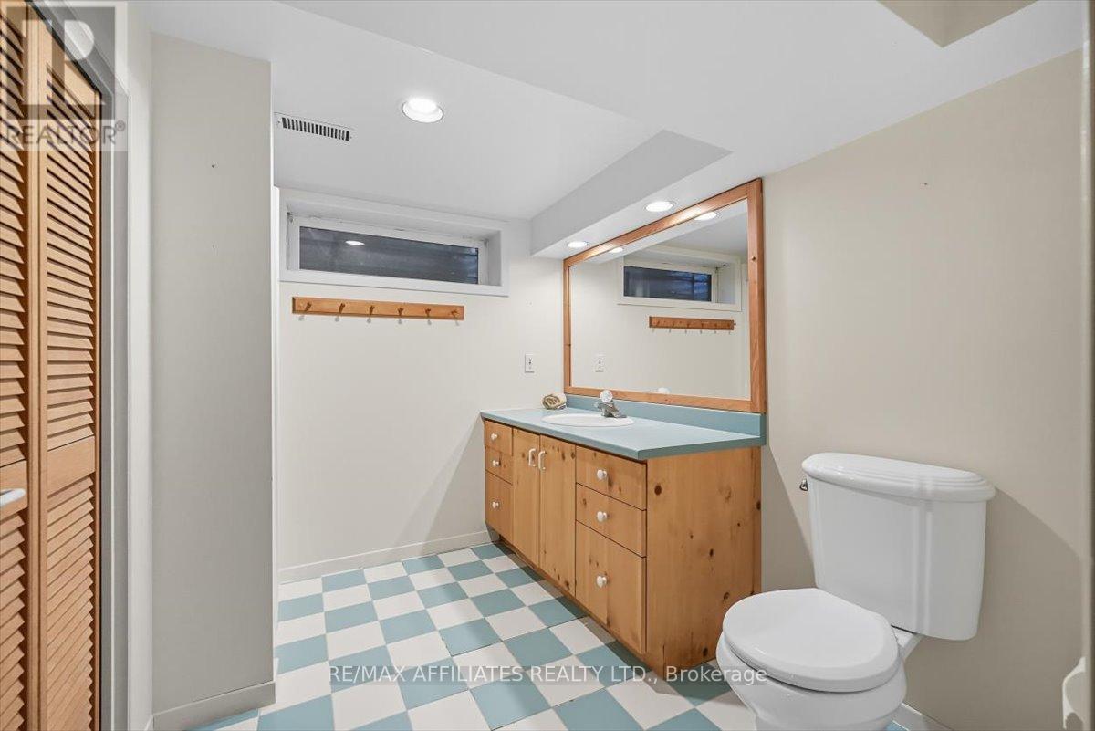 1010 Plante Drive, Ottawa, Ontario  K1V 9E6 - Photo 32 - X12444981