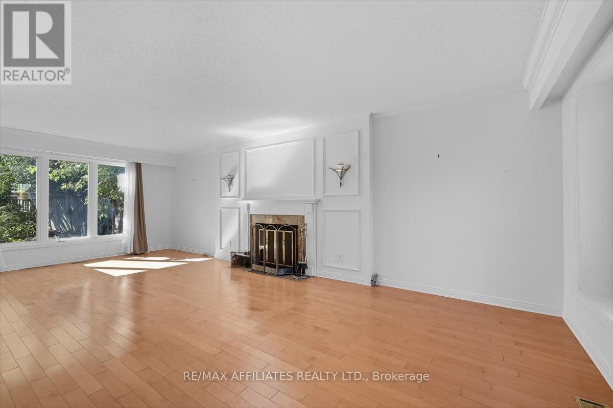 1010 Plante Drive, Ottawa, Ontario  K1V 9E6 - Photo 7 - X12444981