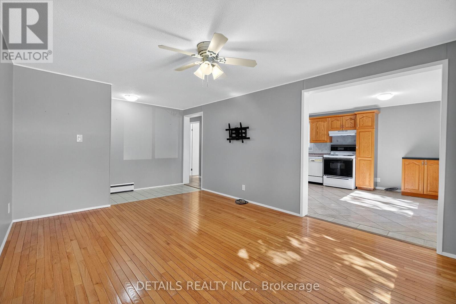 289 Amiens Street, Ottawa, Ontario  K1E 1N3 - Photo 6 - X12444986