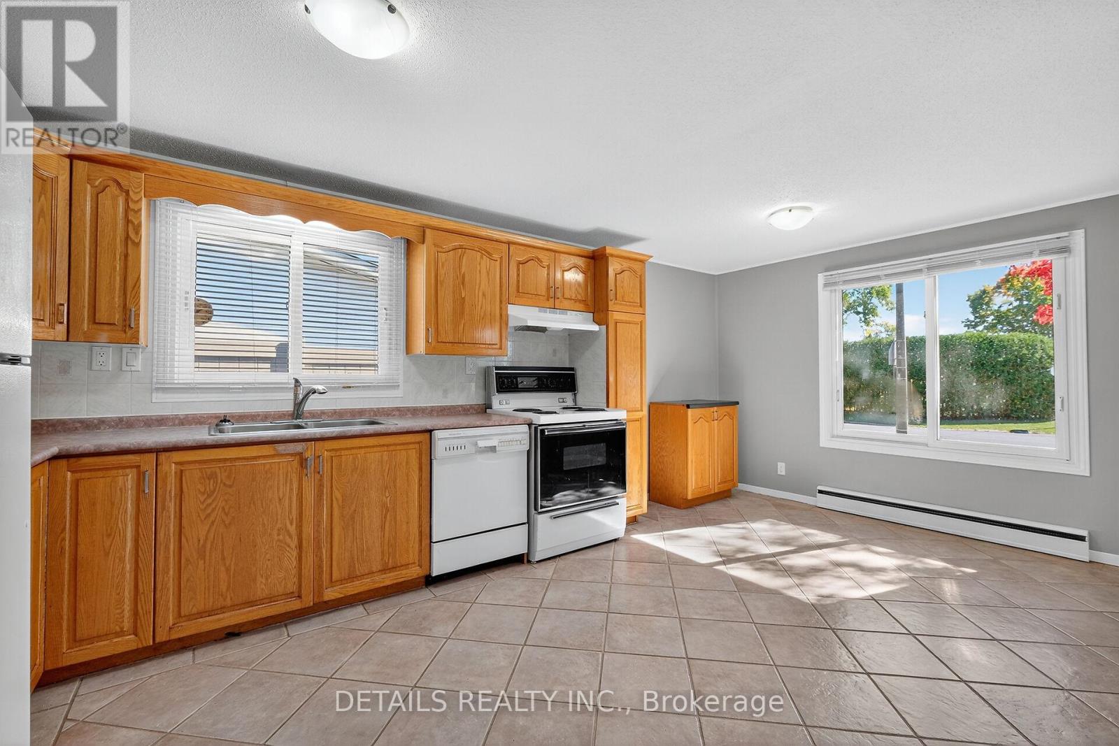 289 Amiens Street, Ottawa, Ontario  K1E 1N3 - Photo 9 - X12444986