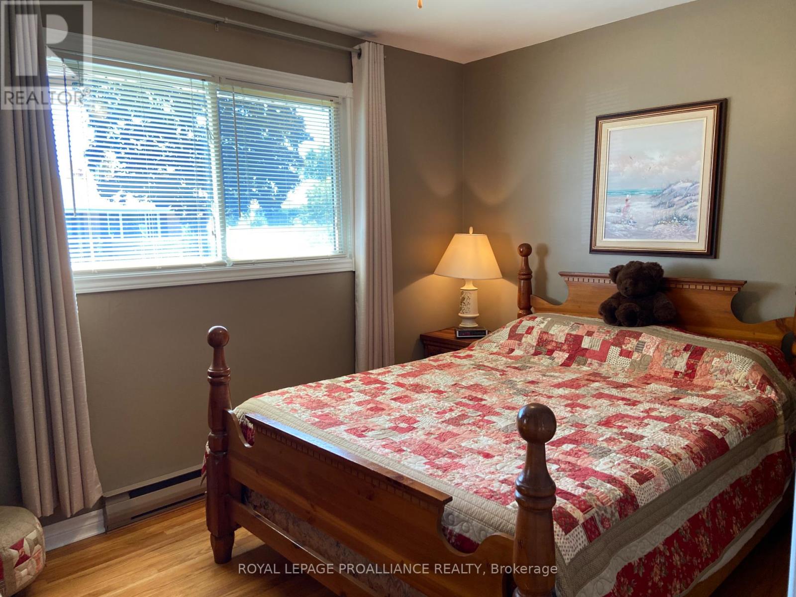 34 Hillcrest Drive, Brockville, Ontario  K6V 3J4 - Photo 17 - X12432860