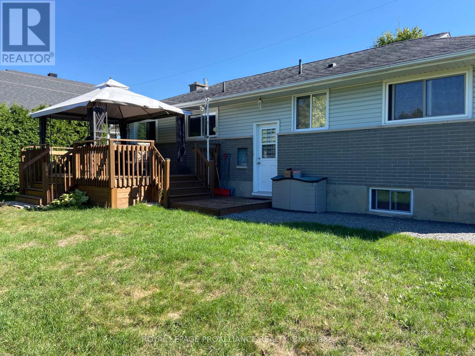 34 Hillcrest Drive, Brockville, Ontario  K6V 3J4 - Photo 36 - X12432860