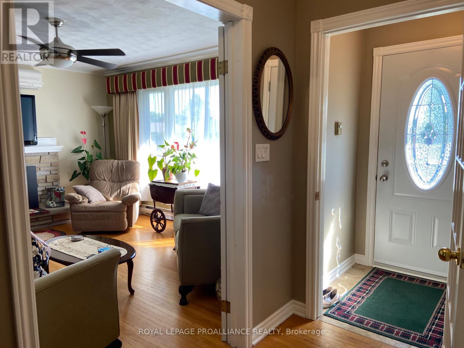 34 Hillcrest Drive, Brockville, Ontario  K6V 3J4 - Photo 21 - X12432860