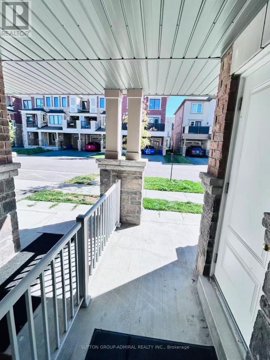 14 Mcgrath Avenue, Richmond Hill, Ontario  L4S 0K5 - Photo 3 - N12437406