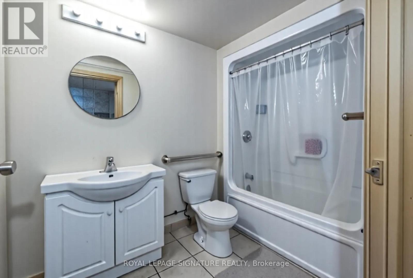 304 - 251 Lester Street, Waterloo, Ontario  N2L 3W6 - Photo 10 - X12444925