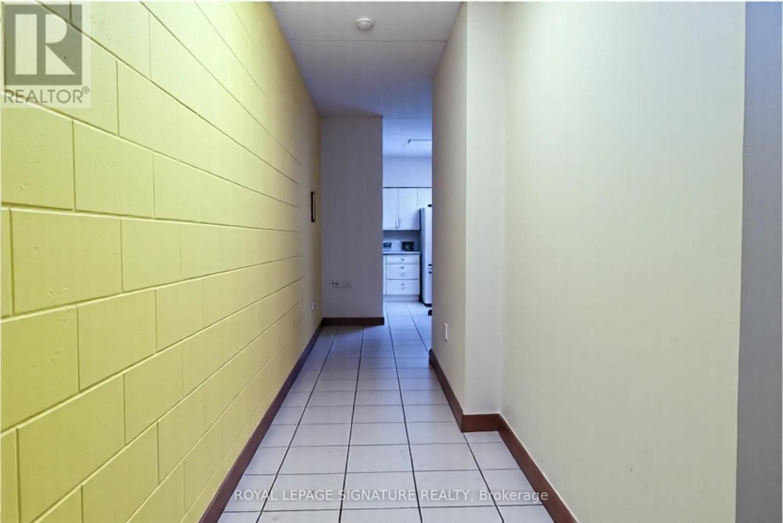 304 - 251 Lester Street, Waterloo, Ontario  N2L 3W6 - Photo 6 - X12444925